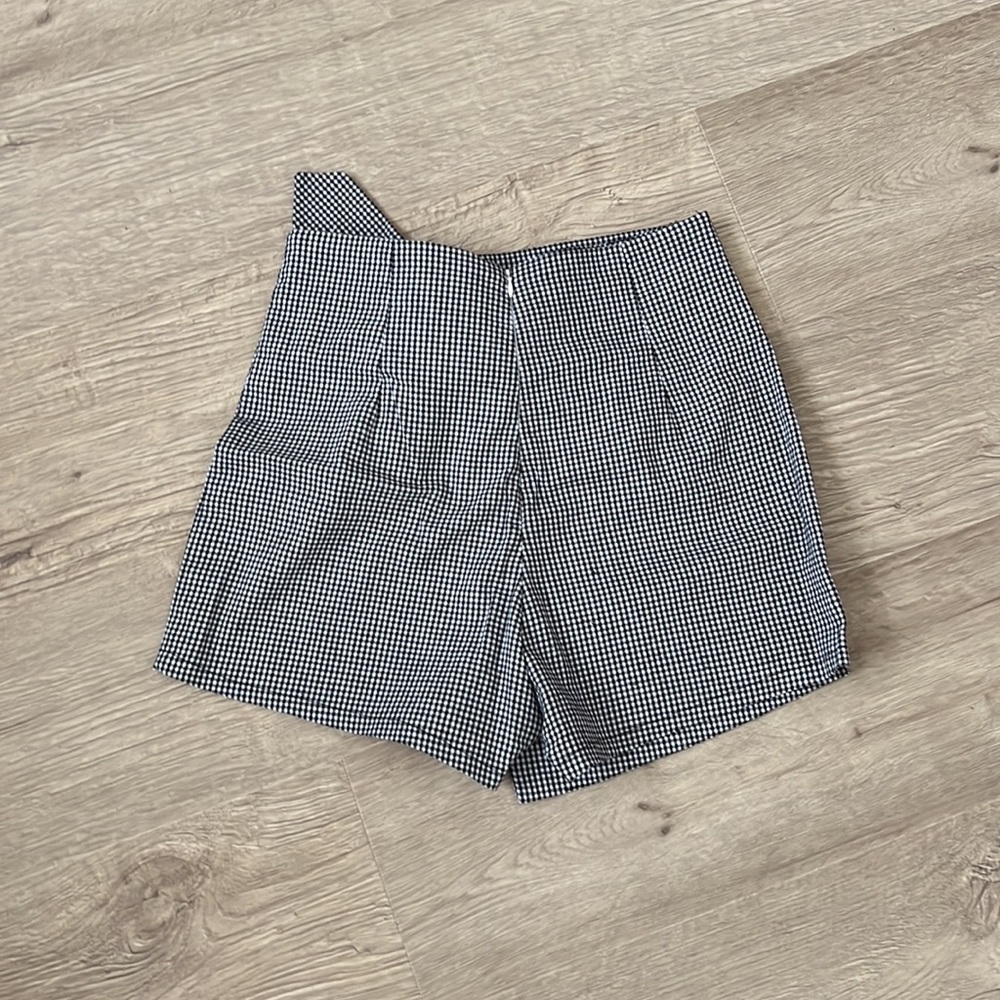 SHEIN Gingham skort 🩳 - Picture 2 of 4